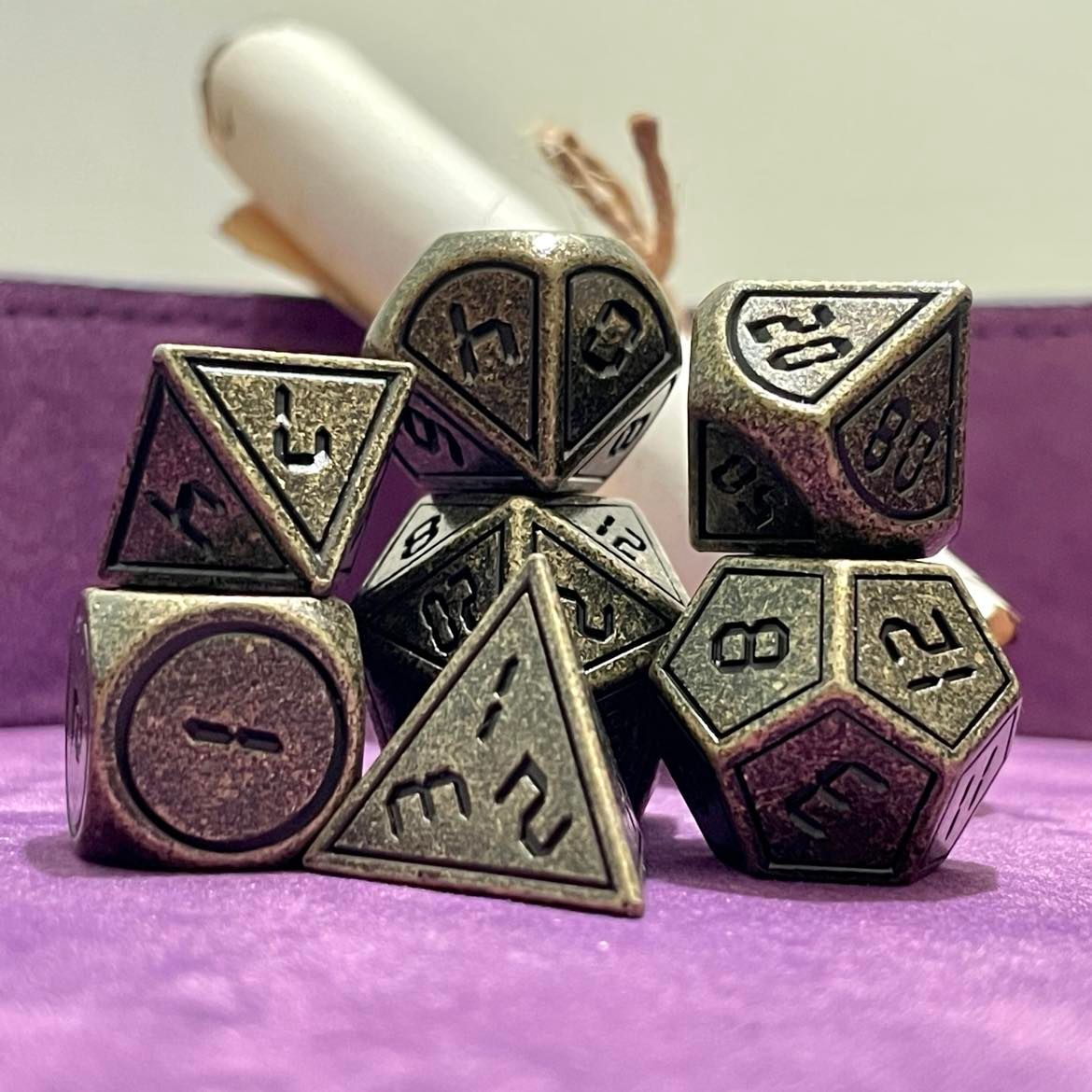 Artificer metal dnd dice set of 7 with background